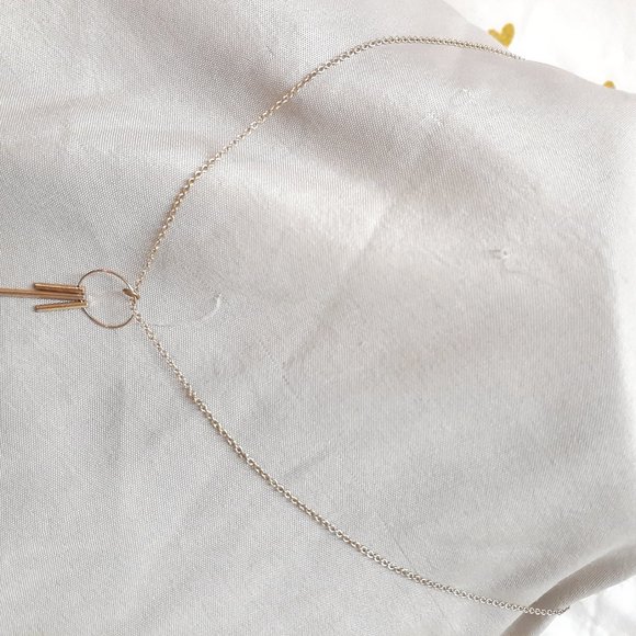 Necklace Ensemble - Picture 3 of 4